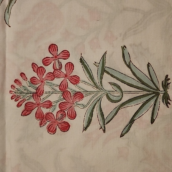 NWOT hand block printed bed sheet with pillow cases - Picture 2 of 8